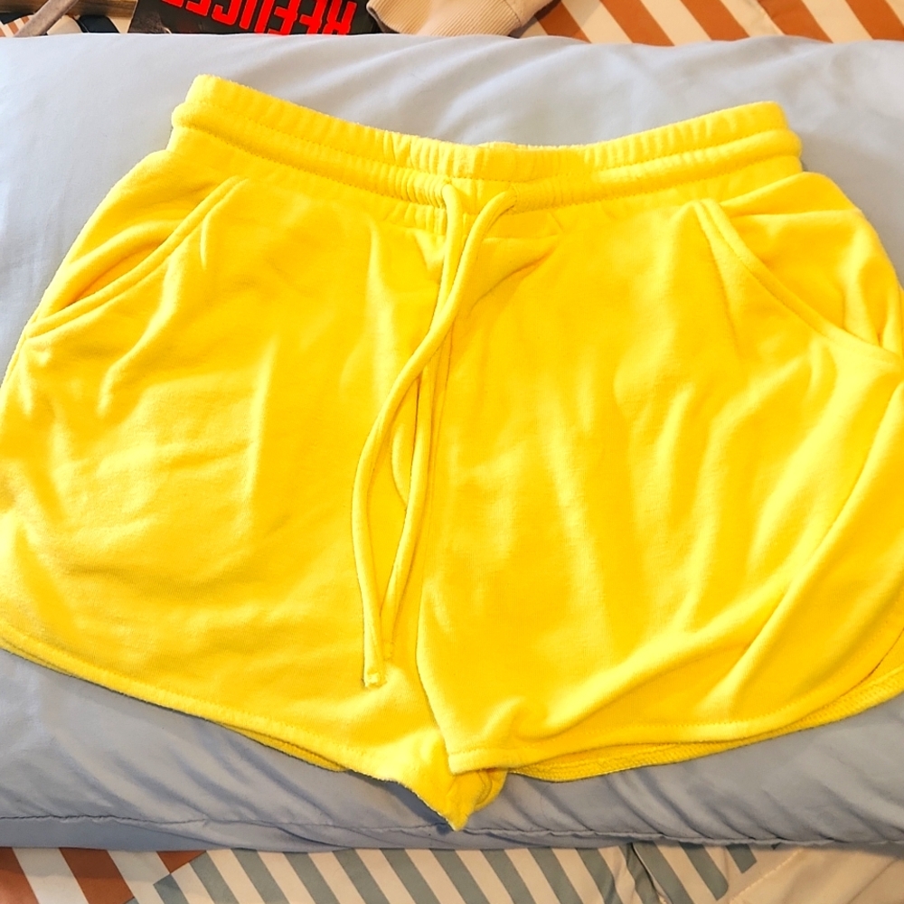 Women's short shorts from Zara, size small